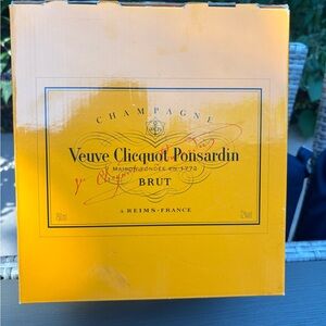 Veuve Clicquot Ponsardin Champagne Box